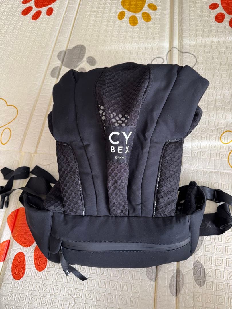 CYBEX ブラック 抱っこ紐 メッシュ
