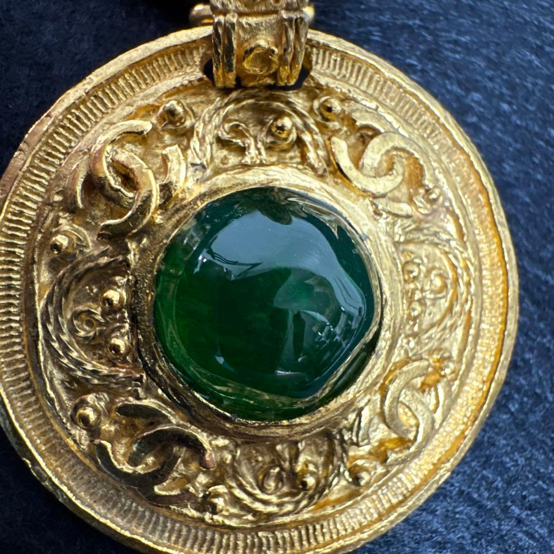 CHANEL シャネル　ココマーク グリポア ラウンド スイング ブローチ 94