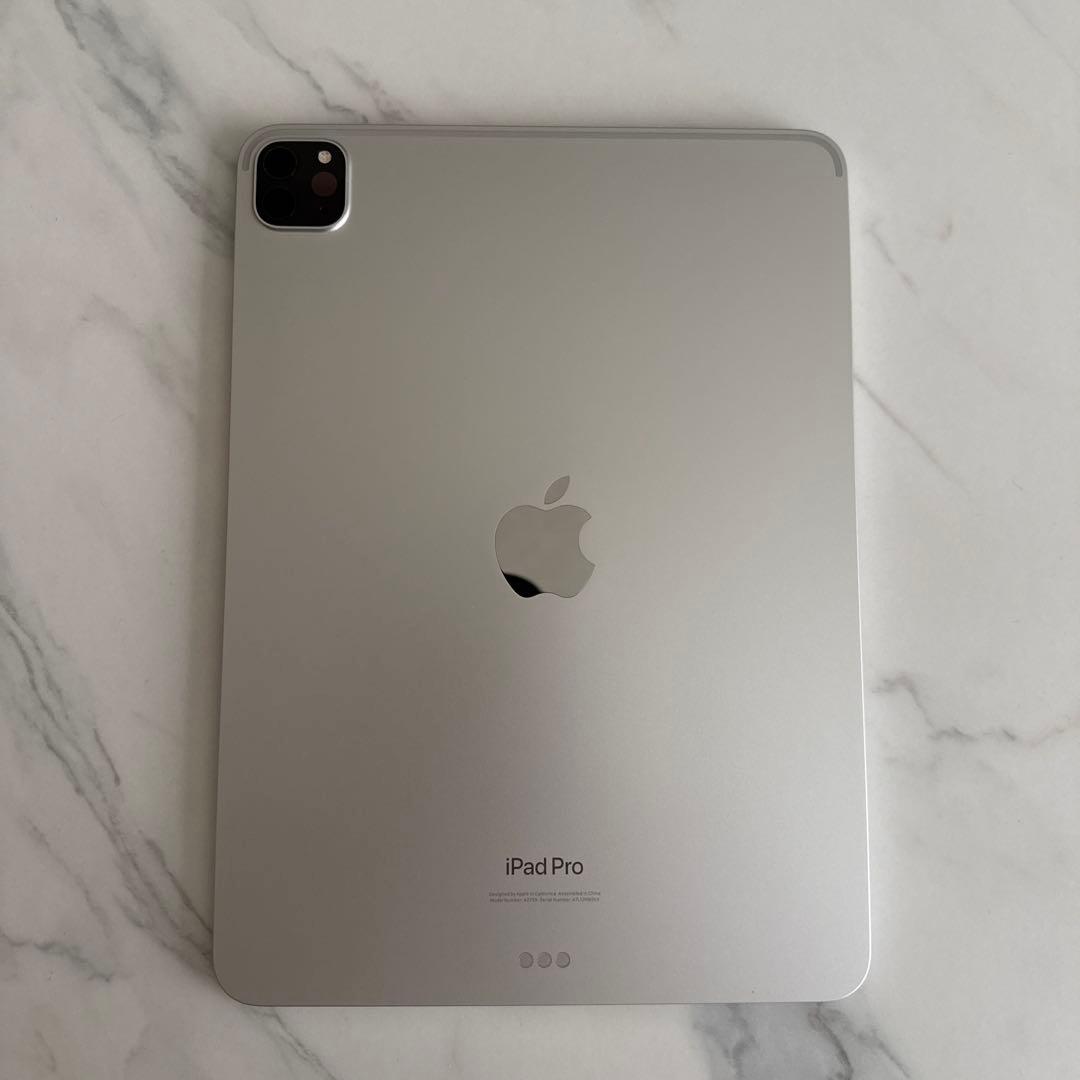 iPad Pro 第4世代11インチWi-Fiモデルシルバー128GBおまけ付き