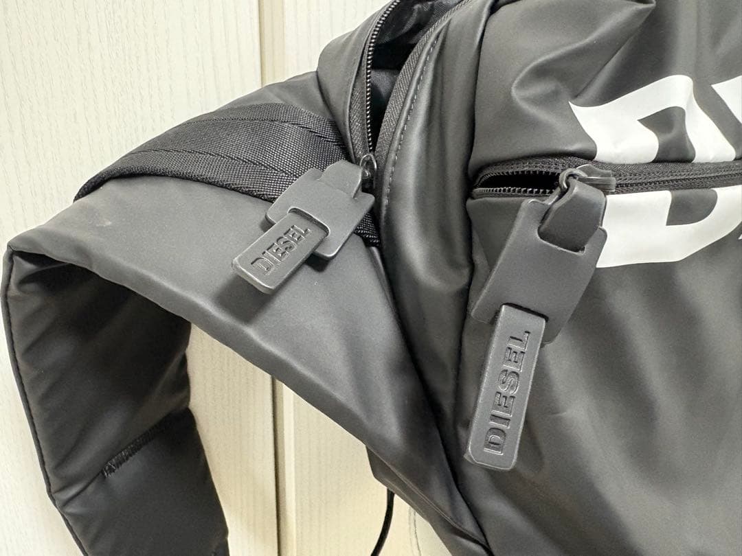 DIESEL ブラック ボディバッグ新品未使用、即発送！