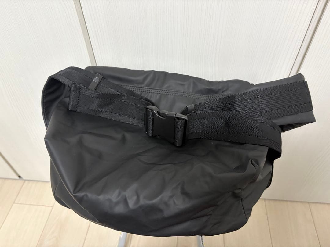 DIESEL ブラック ボディバッグ新品未使用、即発送！