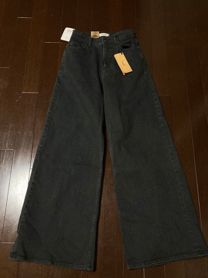 YANUK ヤヌークWide Flare (ワイドフレア) 57123302