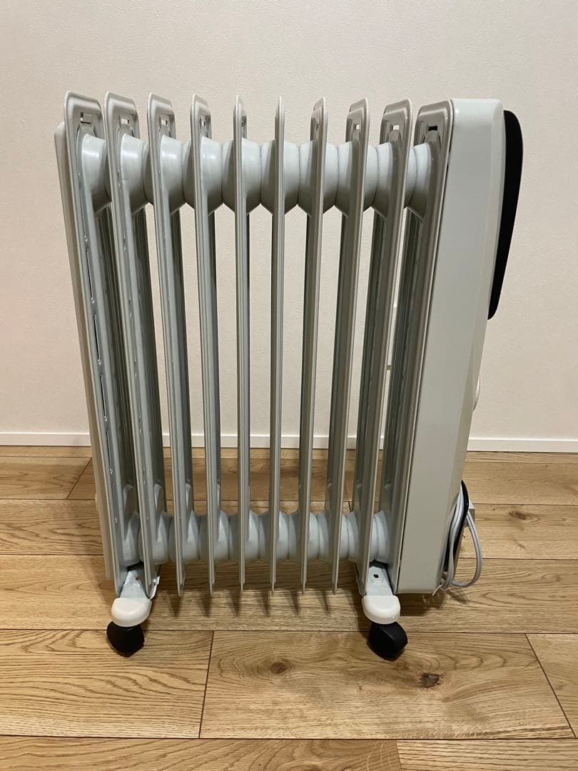 デロンギ オイルヒーター H771015EFSN-BK