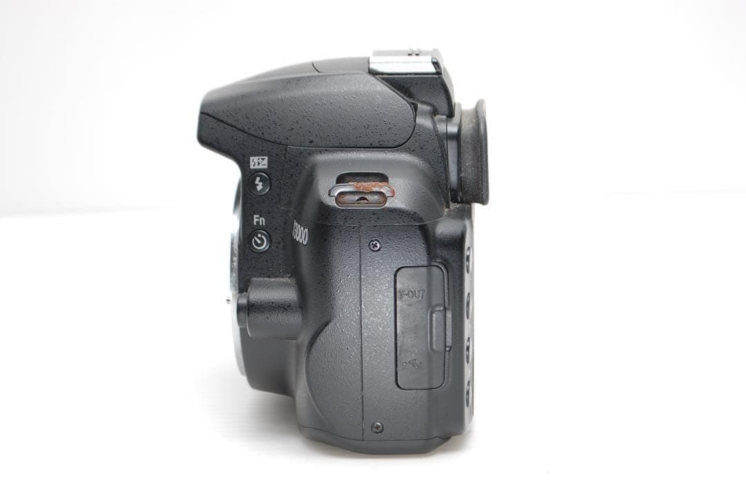 ❤️Nikon D3000❤️ 初心者向け一眼レフ レンズフード付き 美品 格安