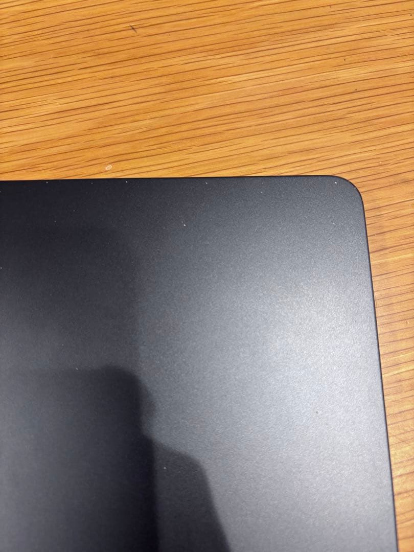 MacBookAir 2022 ミッドナイト M2/8GB 擦り傷アリ