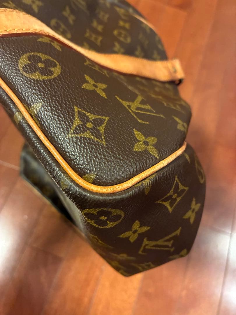 ルイ・ヴィトン　キーポル　バンドリエール50