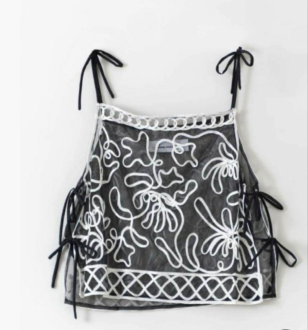 Sara mallika ブラック刺繍キャミソール　未使用