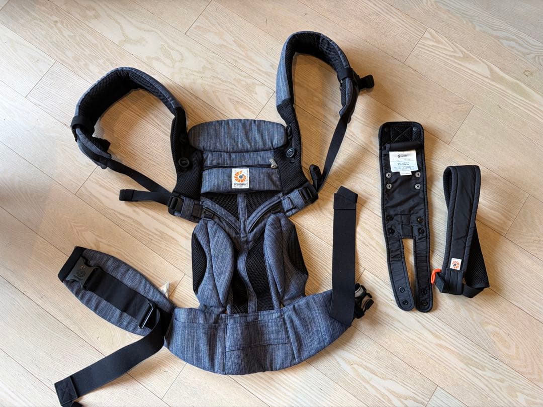 わわ　抱っこひも2種　エルゴベビー&エアリコ《サイズ4》（よだれカバー付）