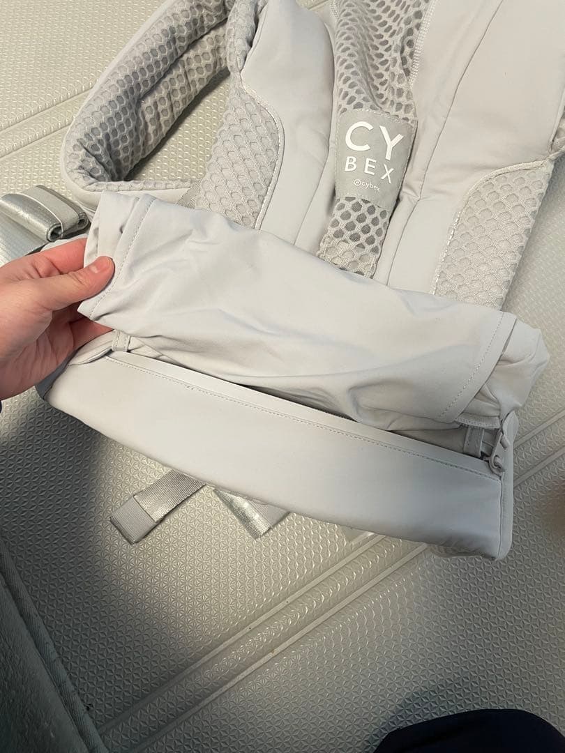 みい【美品】サイベックス　コヤキャリア　抱っこ紐　グレー