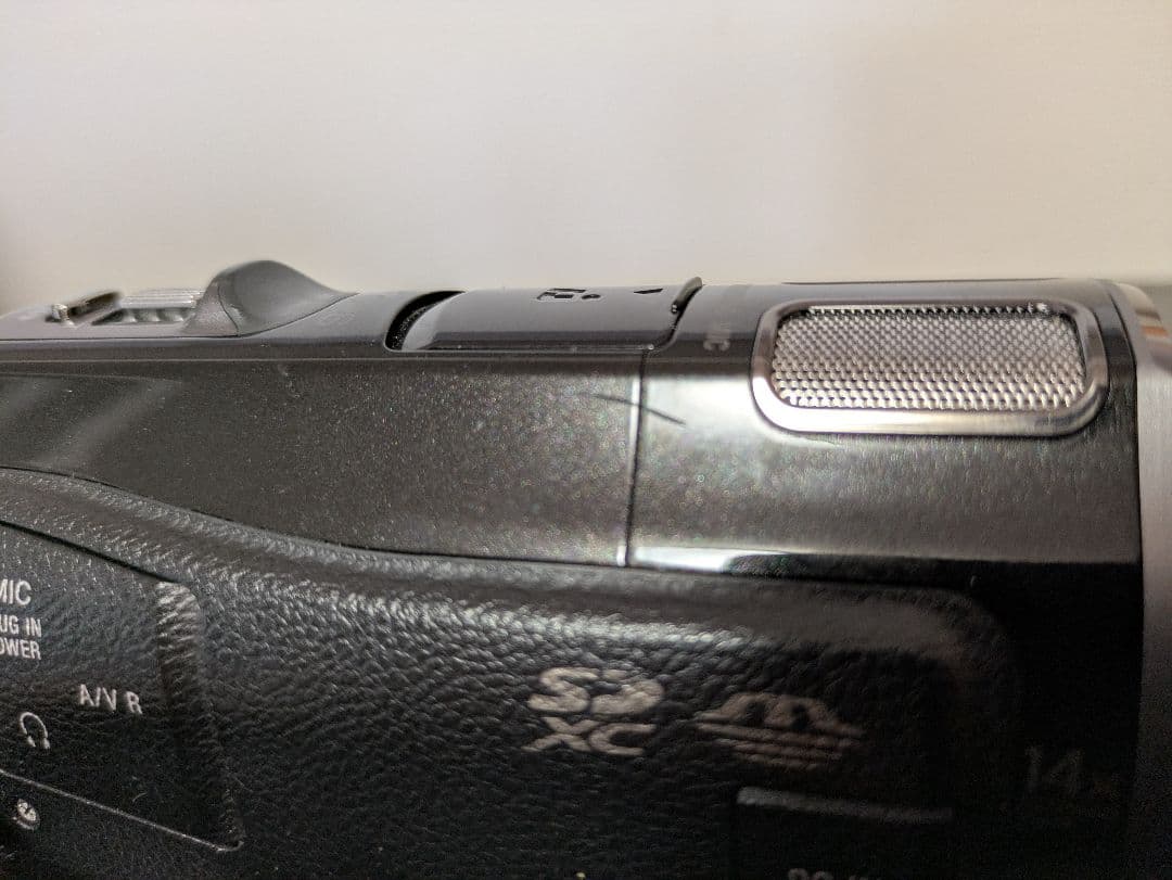 【送料無料】SONY　HDR-CX560 　大容量NP-FV70付き