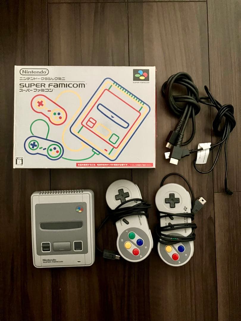【動作品・美品】ニンテンドークラッシック　ファミコン & スーパーファミコン