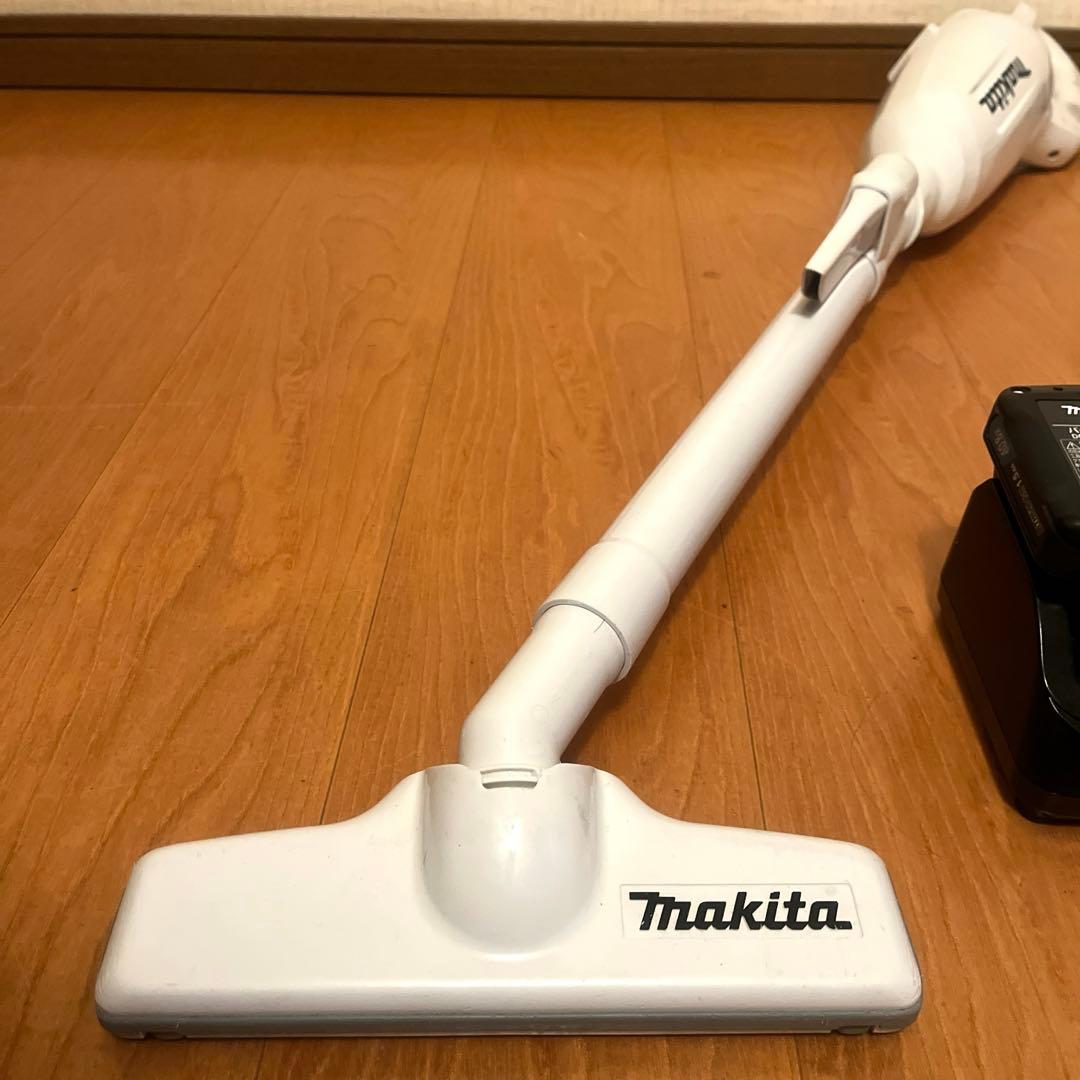 マキタ CL108FD カプセル式 コードレス掃除機　※価格交渉可