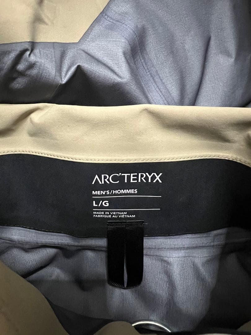 は*す様 最安値【23AW】ARC'TERYX BETA AR smoke bl