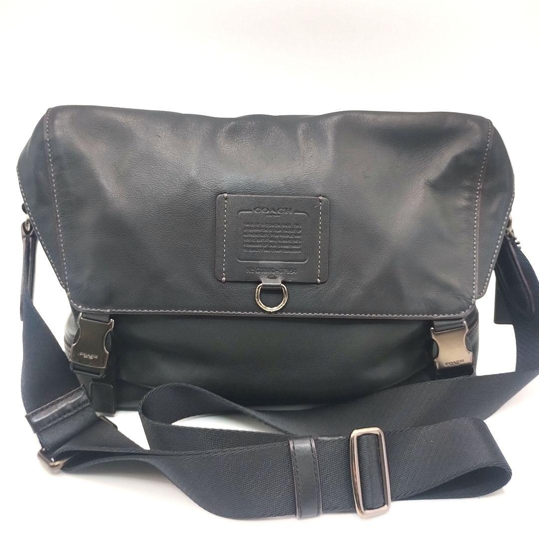 【美品】コーチ　リビングトン　バイク　バッグ　ショルダーバッグ　黒