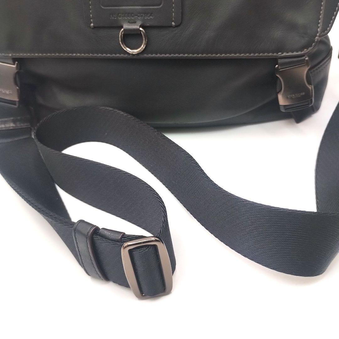 【美品】コーチ　リビングトン　バイク　バッグ　ショルダーバッグ　黒