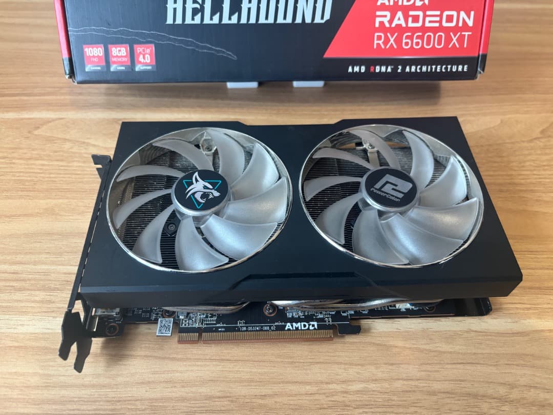AMD Radeon™ RX 6600 XT 8GB GDDR6