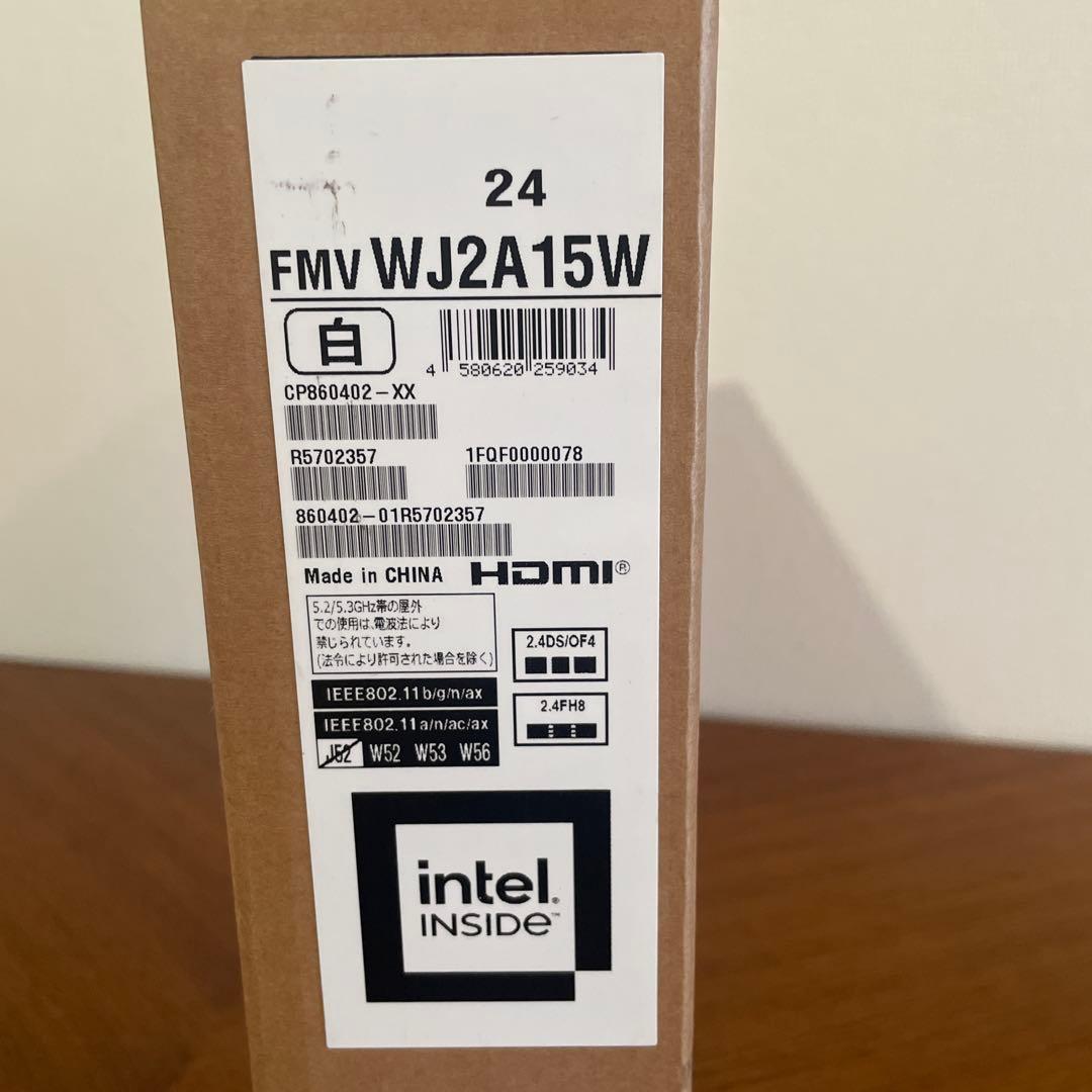 新品未開封　Fujitsu FMV Lite WJ2A15W ノートPC