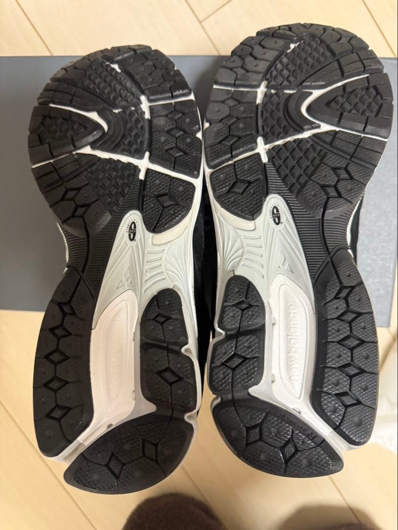 New Balance M2002RXD ブラック