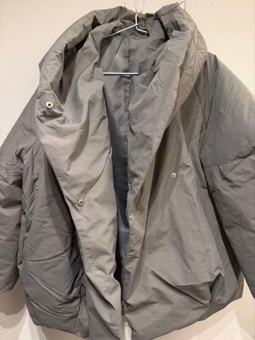 ブラックバイマウジー　ショートダウン　ダウンジャケット