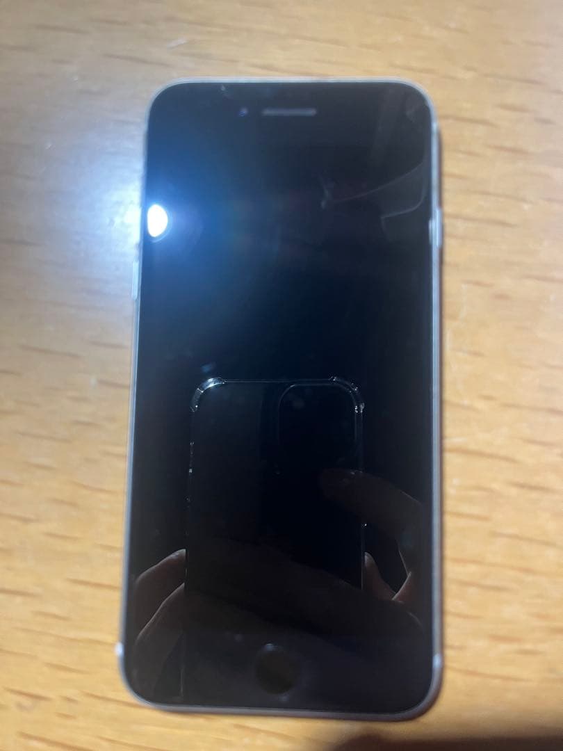 Apple iPhone se2 ホワイト 本体