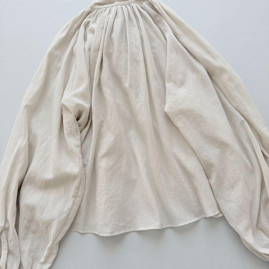 タグ付き　2024 人気　ウィムガゼット　ローンボウタイブラウス　グレージュ