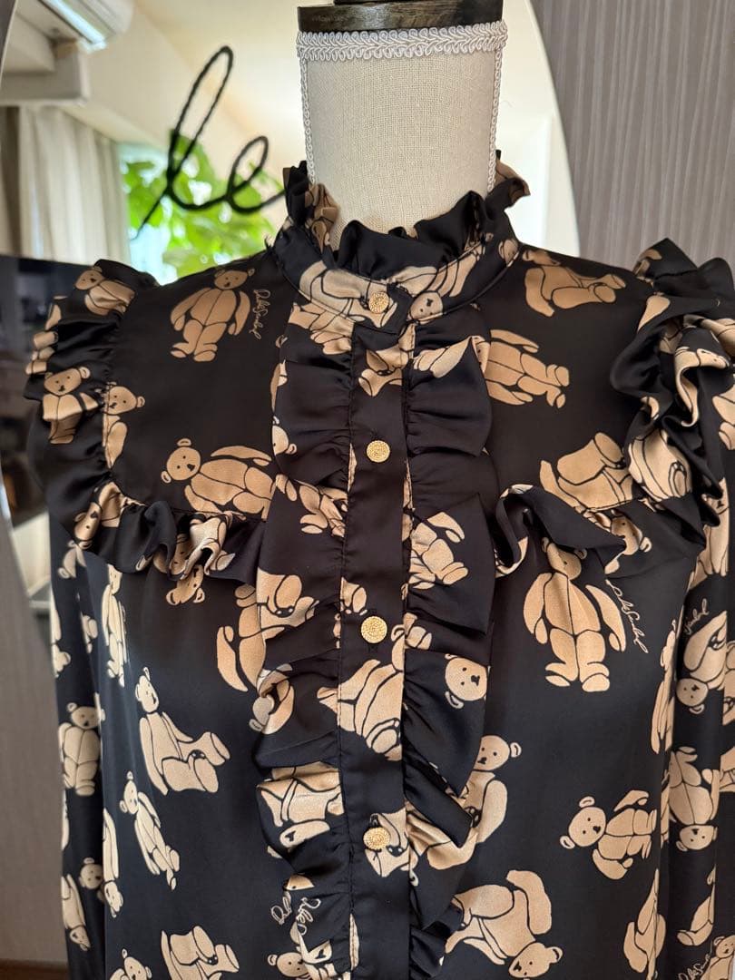 ダブルスタンダードクロージング　ブラウス