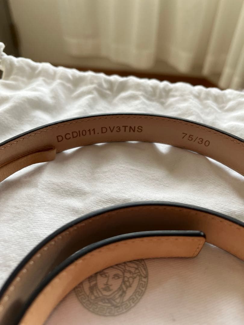 VERSACE レザー ベルト ゴールドメデューサ