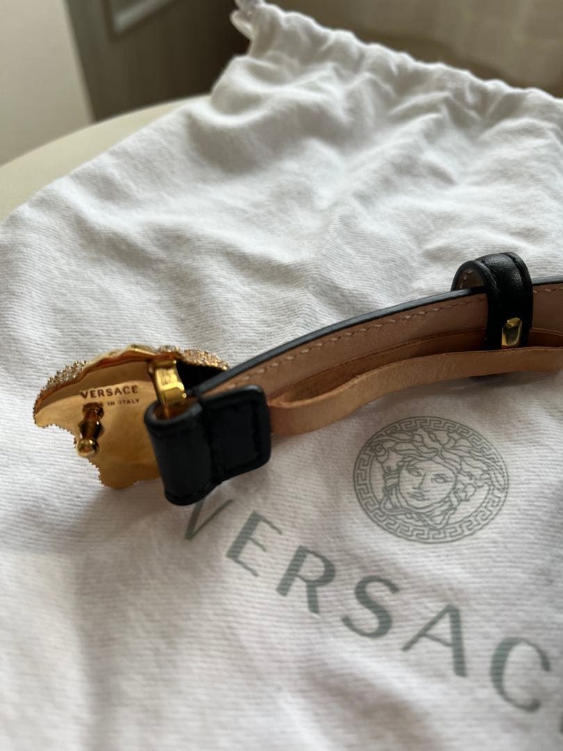 VERSACE レザー ベルト ゴールドメデューサ