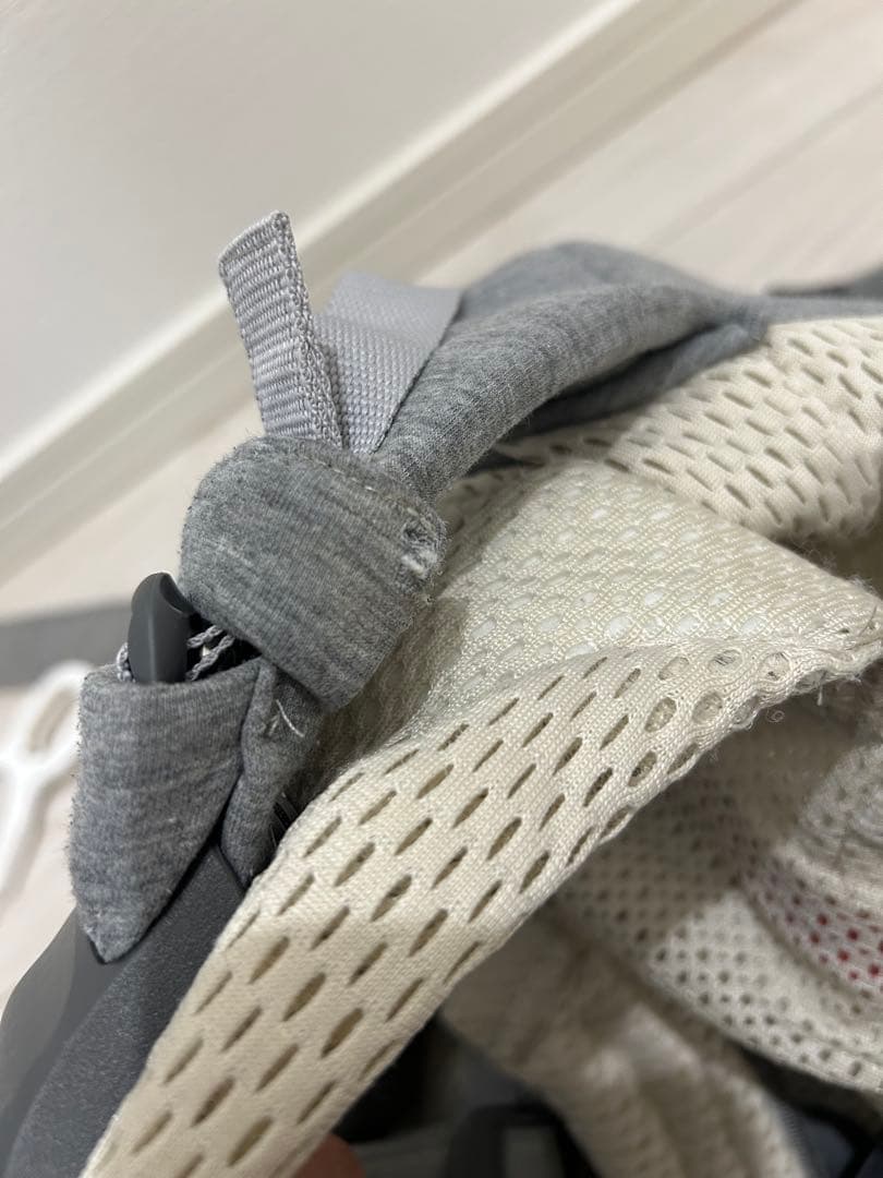 BABYBJÖRN BABY CARRIER HARMONY クリーム