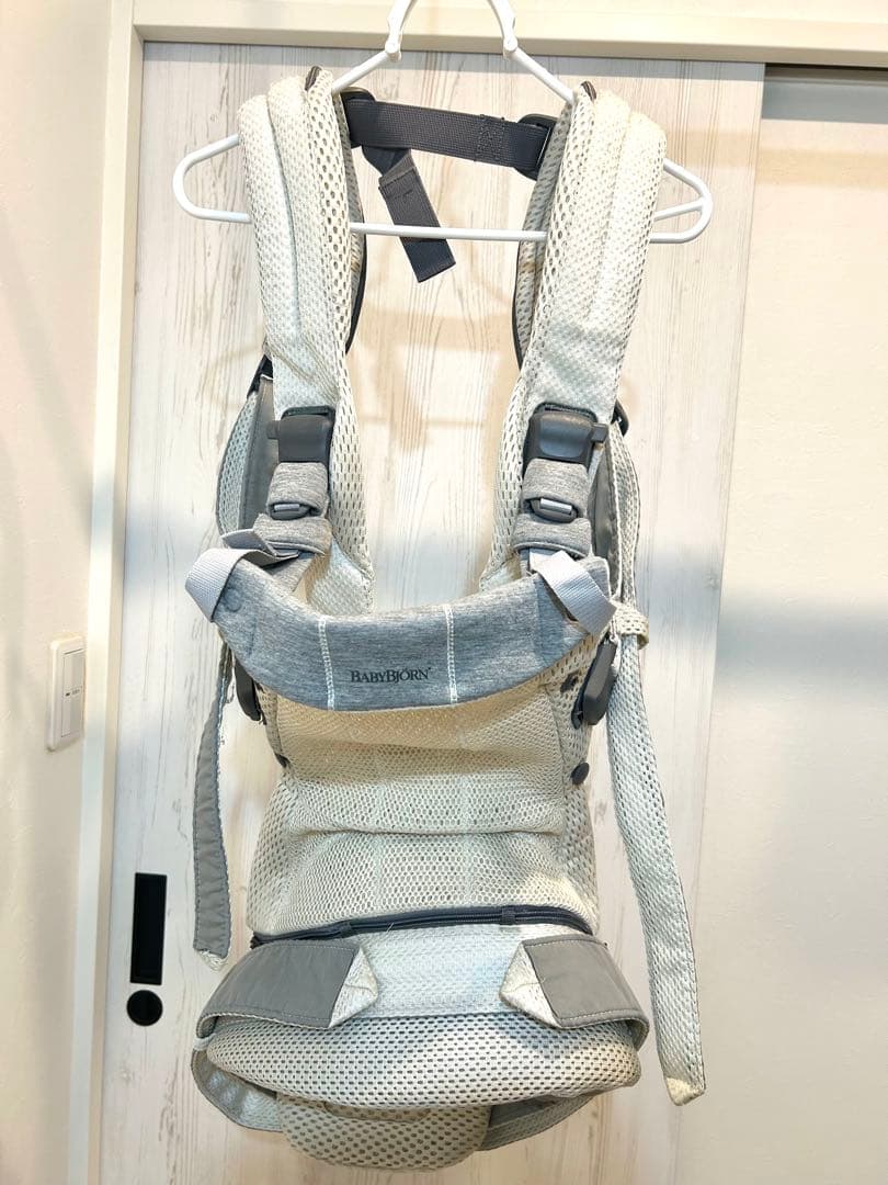 BABYBJÖRN BABY CARRIER HARMONY クリーム
