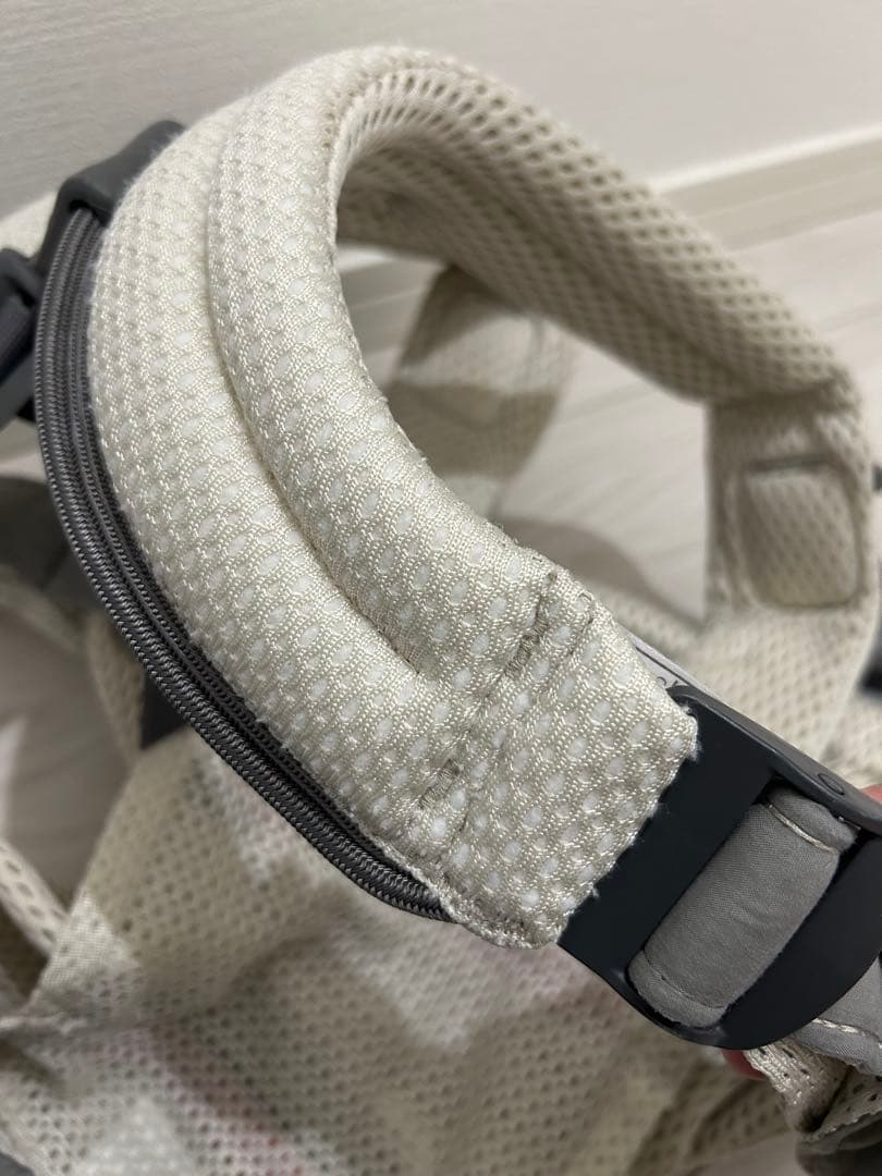 BABYBJÖRN BABY CARRIER HARMONY クリーム