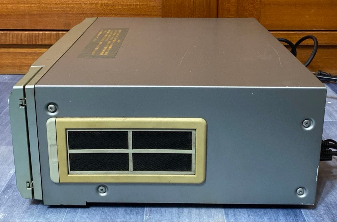 N2631 カラオケ UGA 楽宴 LKS-01(D2)