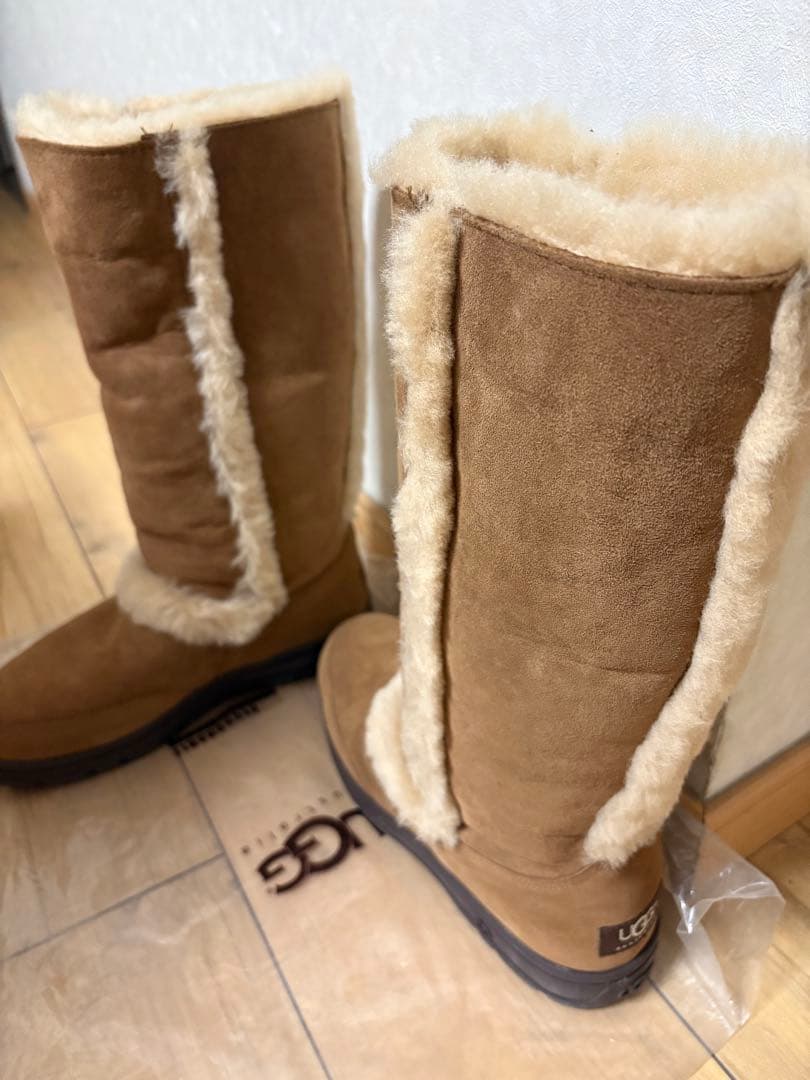 未使用　ugg ブーツ　キャメル