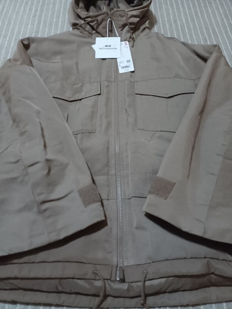 新品未使用　ユニクロ　ハイブリッドダウンオーバーサイズパーカ　L　ブラウン