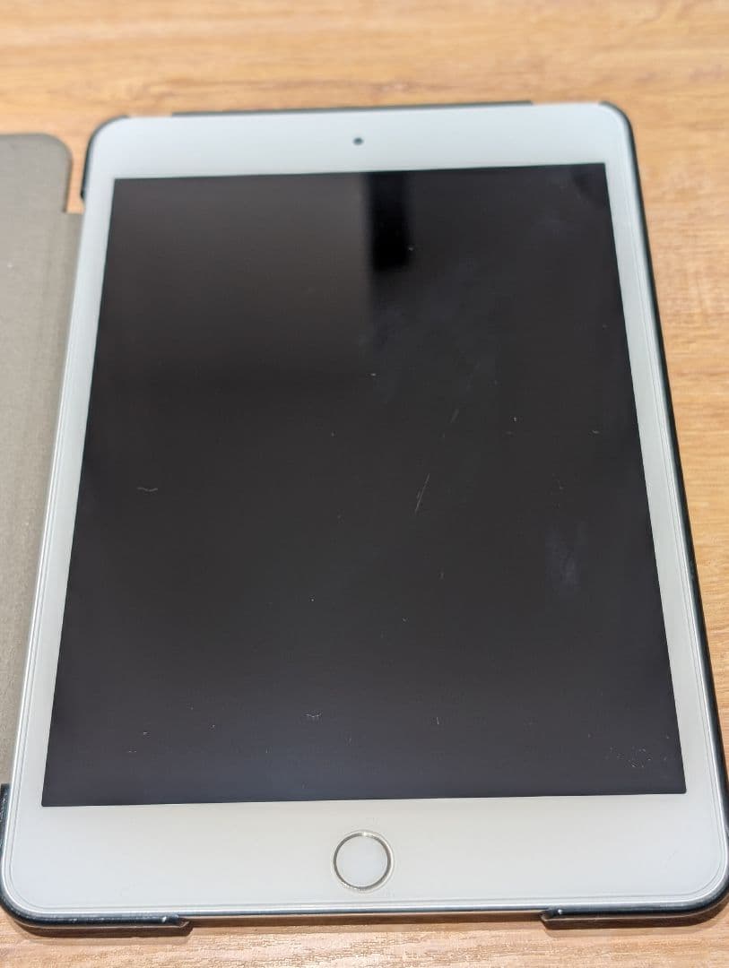 iPad mini4　シルバー　128G　wifi+Cellular