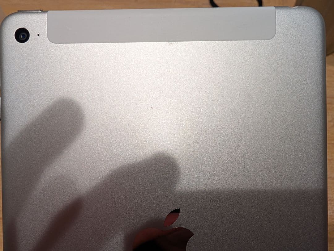 iPad mini4　シルバー　128G　wifi+Cellular