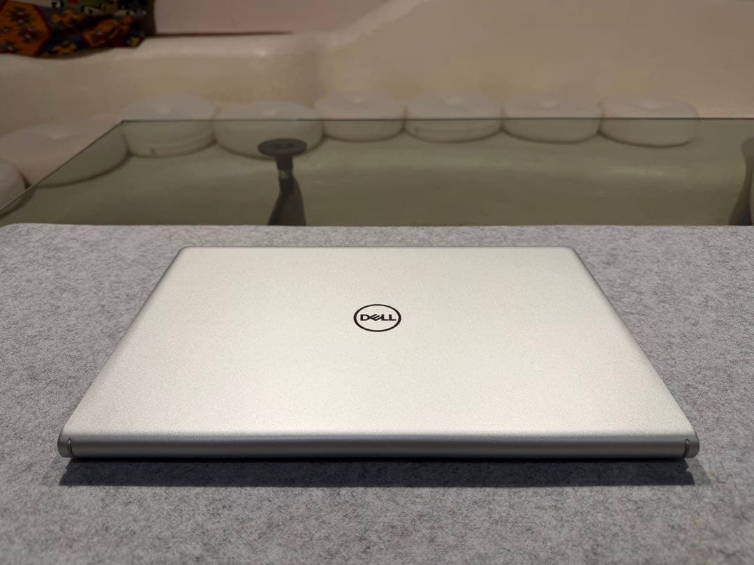 Dell ノートパソコン シルバー 専用ケース付き