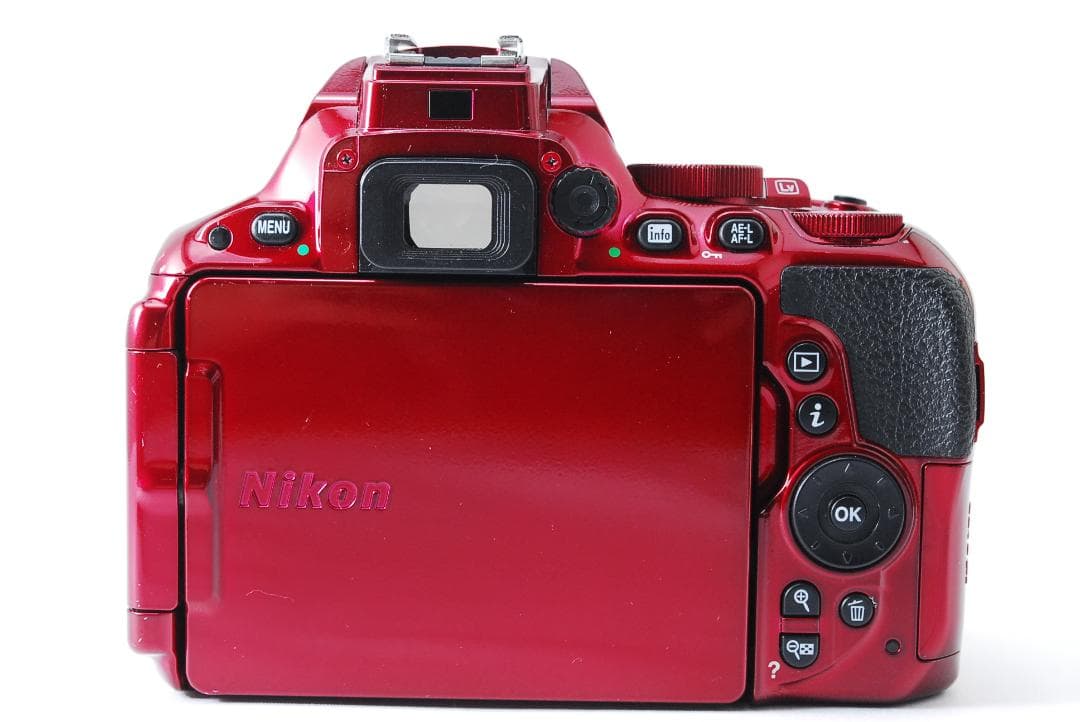 極上美品 Nikon D5500 ワインレッド WiFi スマホ転送 低ショット