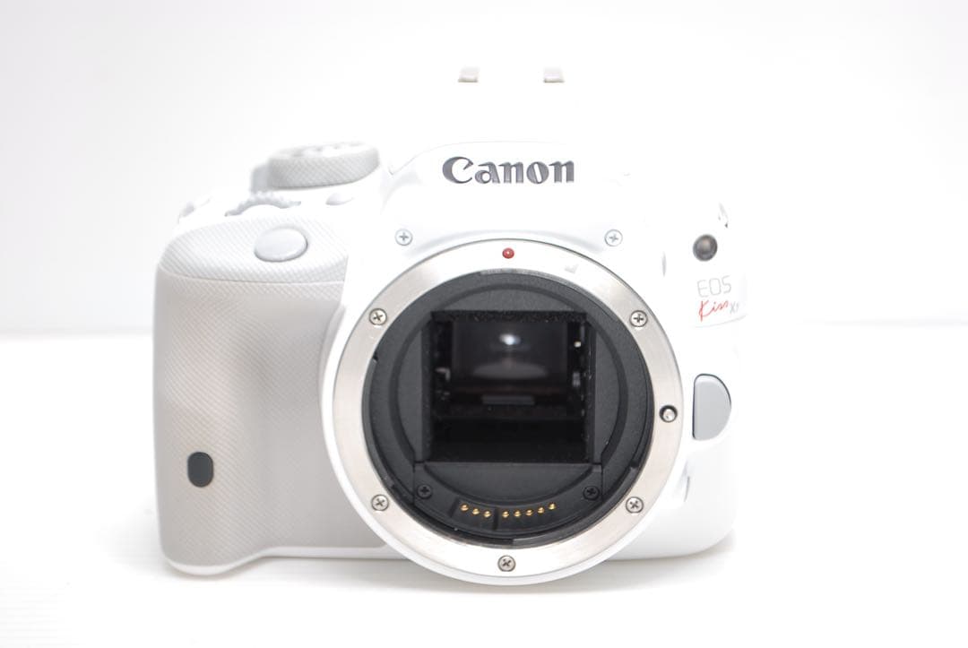 ⭐︎キャノン kiss X7⭐︎ホワイトカラー 美品 初心者おすすめ一眼レフ