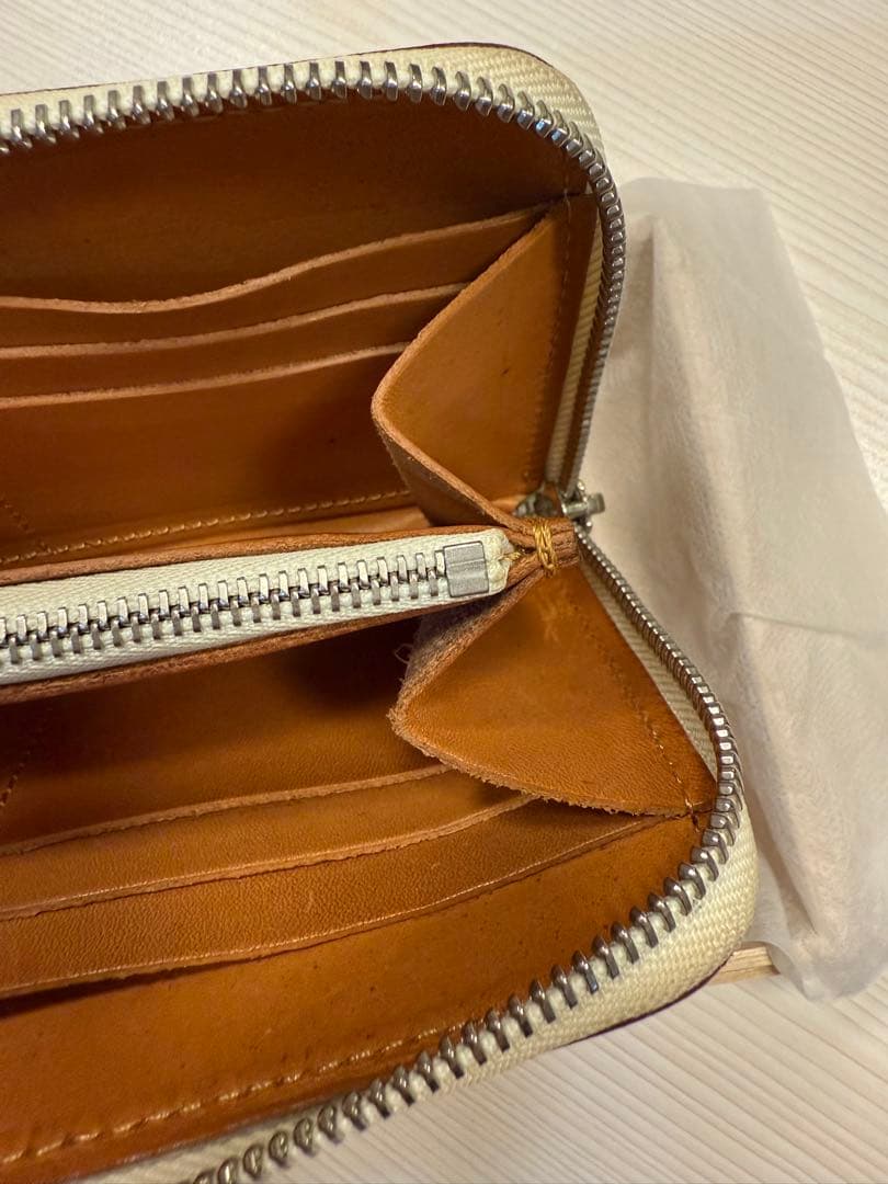 CUNE 長財布 牛革　木箱付き　ロングウォレット　財布　キューン