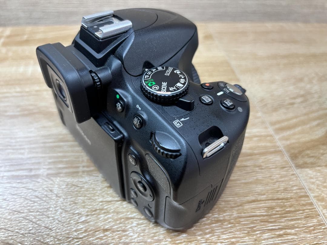 Nikon D5100 ダブルズームキット【ショット数 10,631回】