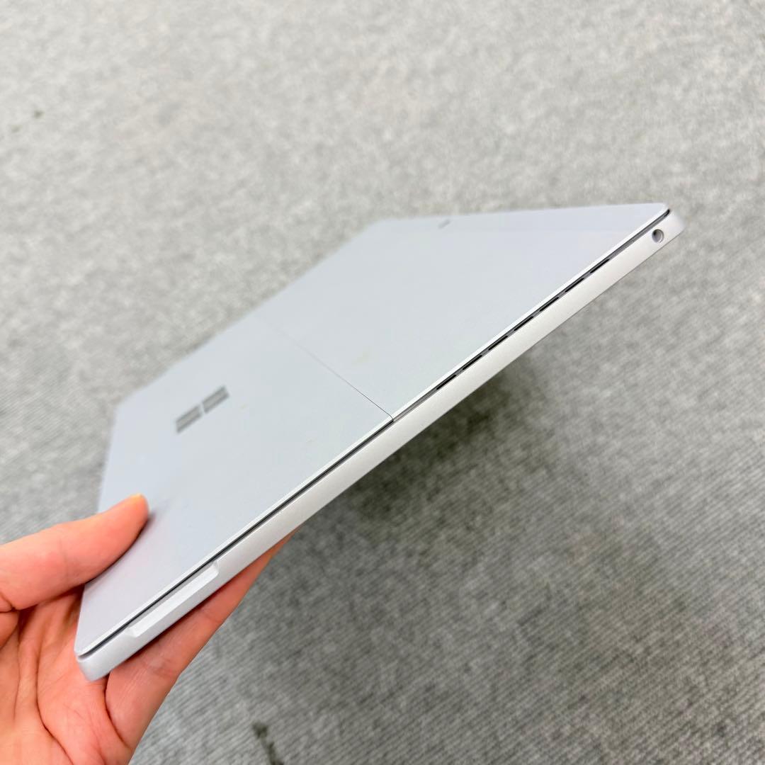 Windowsタブレット本体 Surface Pro 5 4GB / 128GB LTE