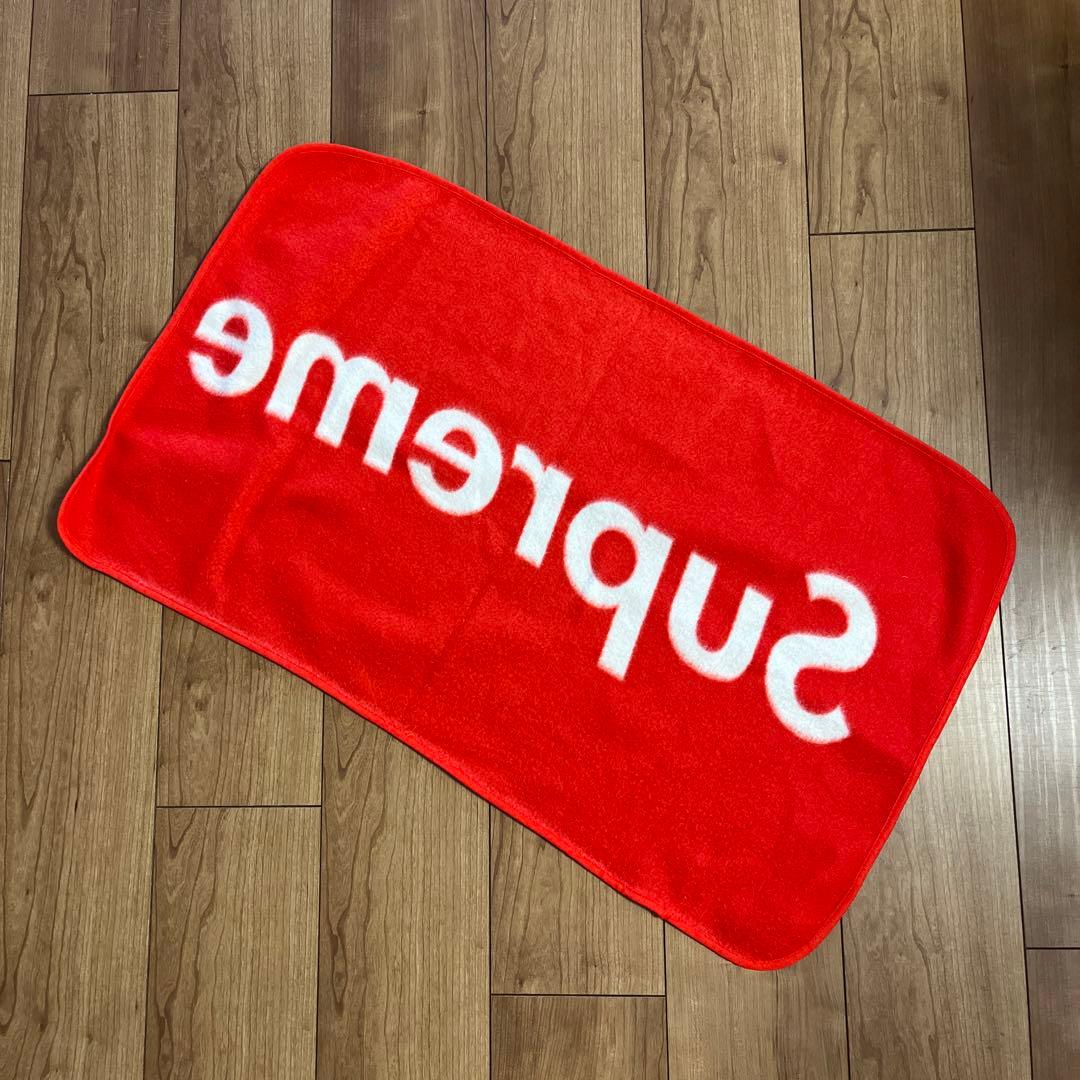 超レア supreme 顧客限定 マット 非売品 ノベルティ
