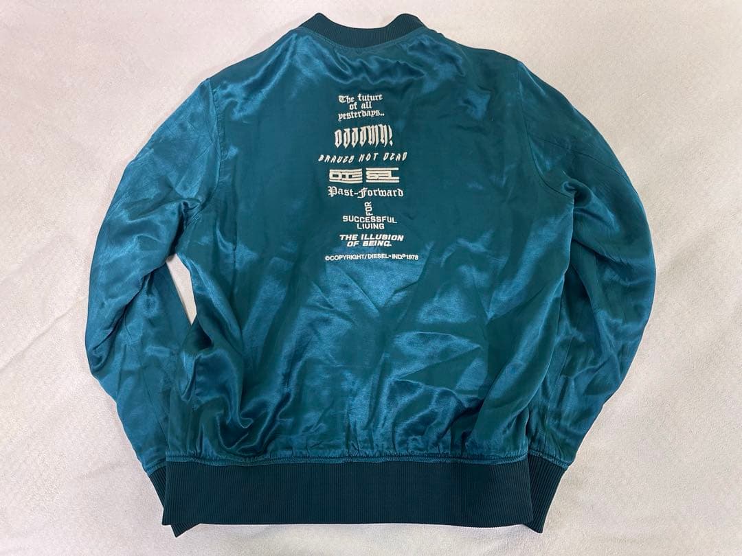 『DIESEL』 スカジャン　J-SMOAK-EMBRO リバーシブル　黒　M