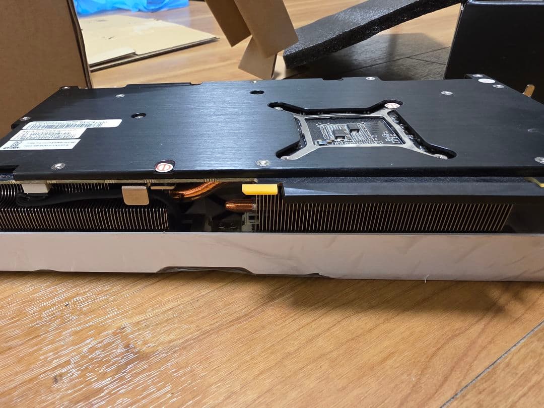 GIGABYTE GTX1070 Ti グラフィックカード