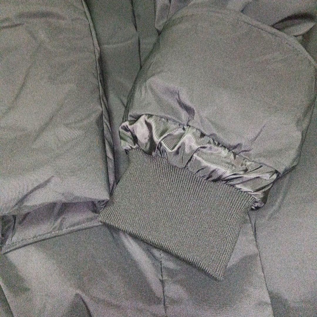 ユニクロシームレスダウンショートコート婦人用Mサイズ ブラック