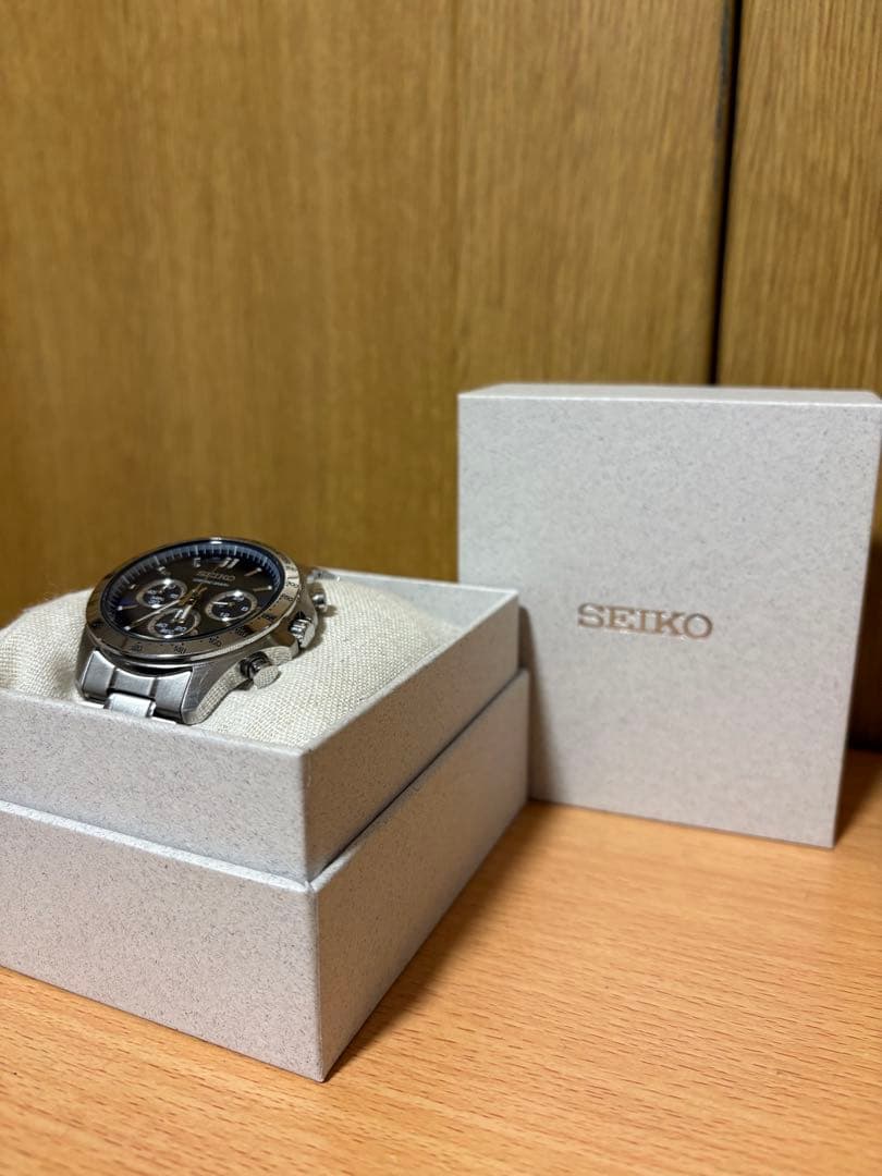 SEIKO クロノグラフ ブラックダイヤル