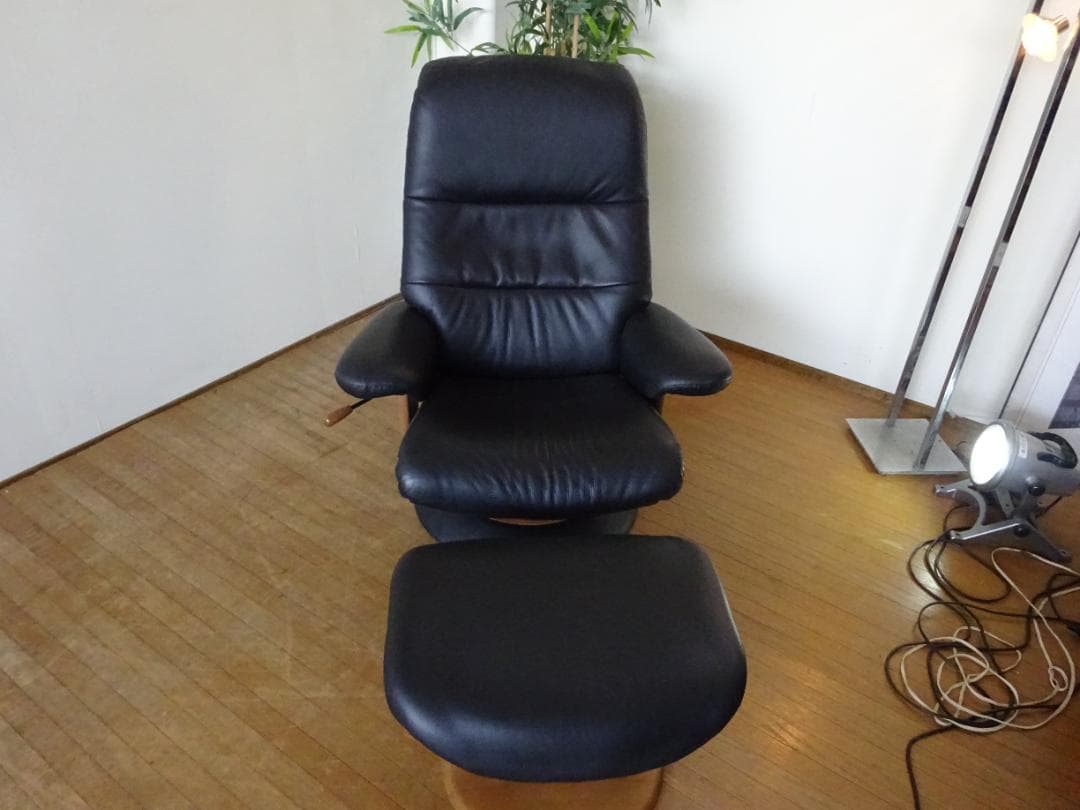 karimoku/カリモク　ディレトーレ　リクライニングチェア＆オットマン　美品