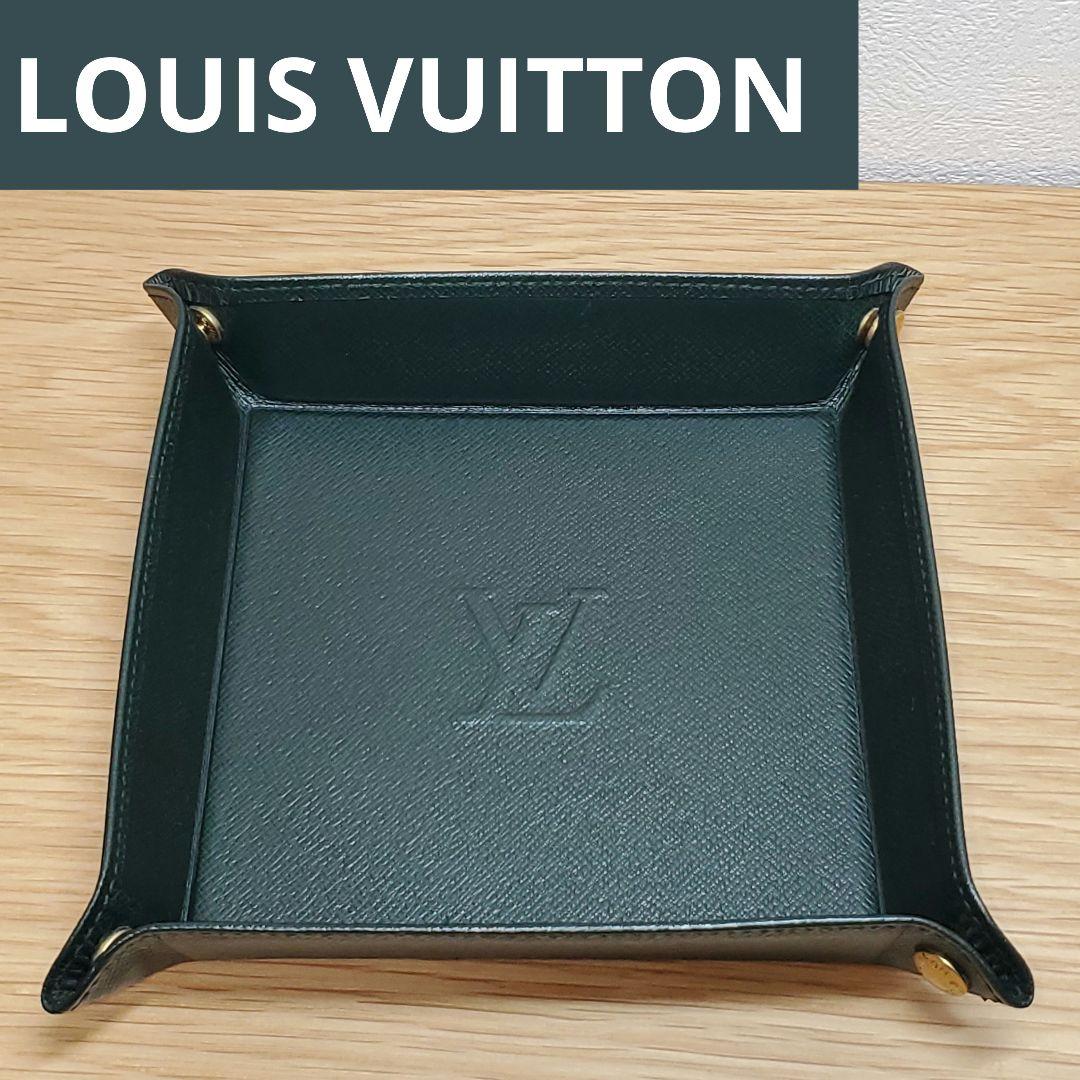 LOUIS VUITTON ルイヴィトン 小物入れ アクセサリーケース タイガ