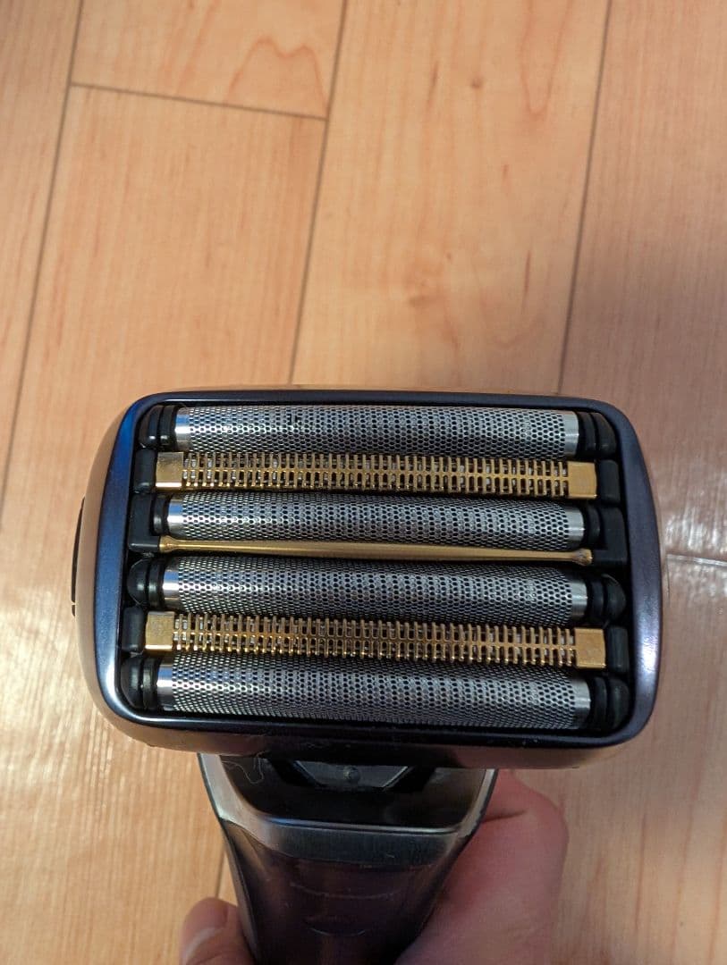 ラムダッシュPRO　自動洗浄　6枚刃